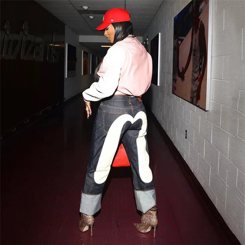 Nina | Modische Hose – Gerade Schnitt und kontrastierendes Herzmuster