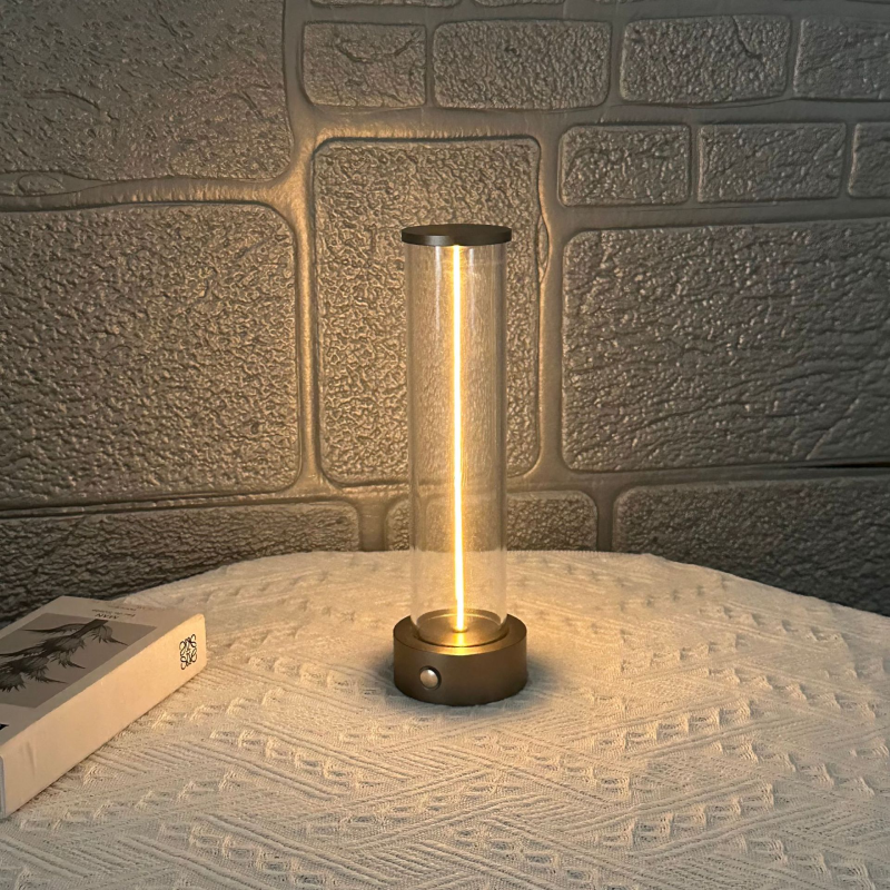 Lampă de birou LED - iluminat modern și elegant