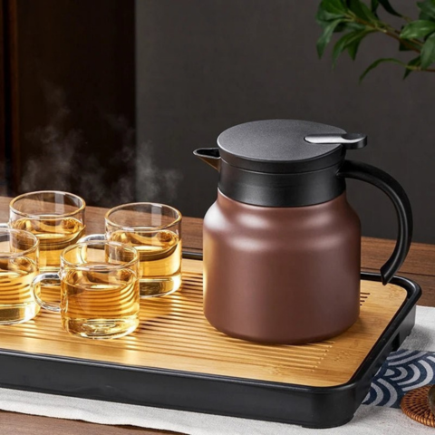 Isolerende tekanne med integrert infuser og keramisk belegg – Behold smaken og moderne eleganse