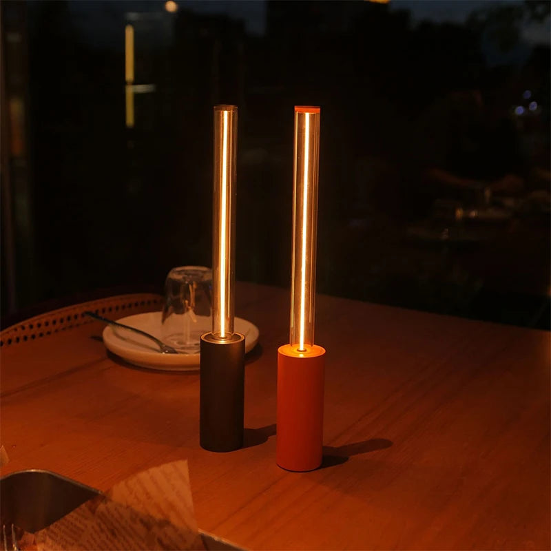 Lámpara LED en forma de bastón – Iluminación moderna y elegante