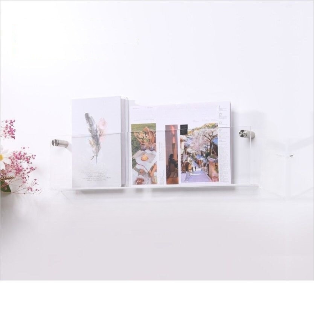 Vegghylle med magasinholder i klart design – Chic og moderne design