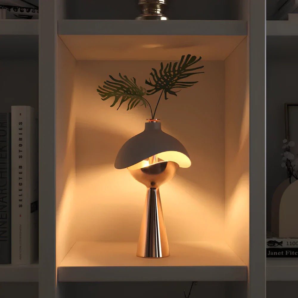 Skulpturert Bordlampe – Eleganse Og Originalitet