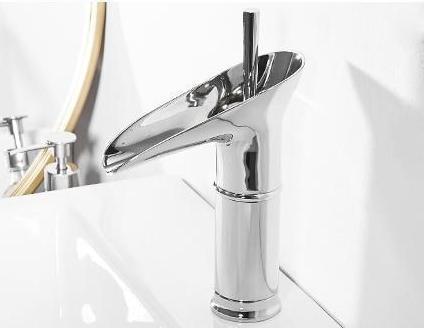 Koupelnový kohoutek Cascade – Antický a elegantní styl