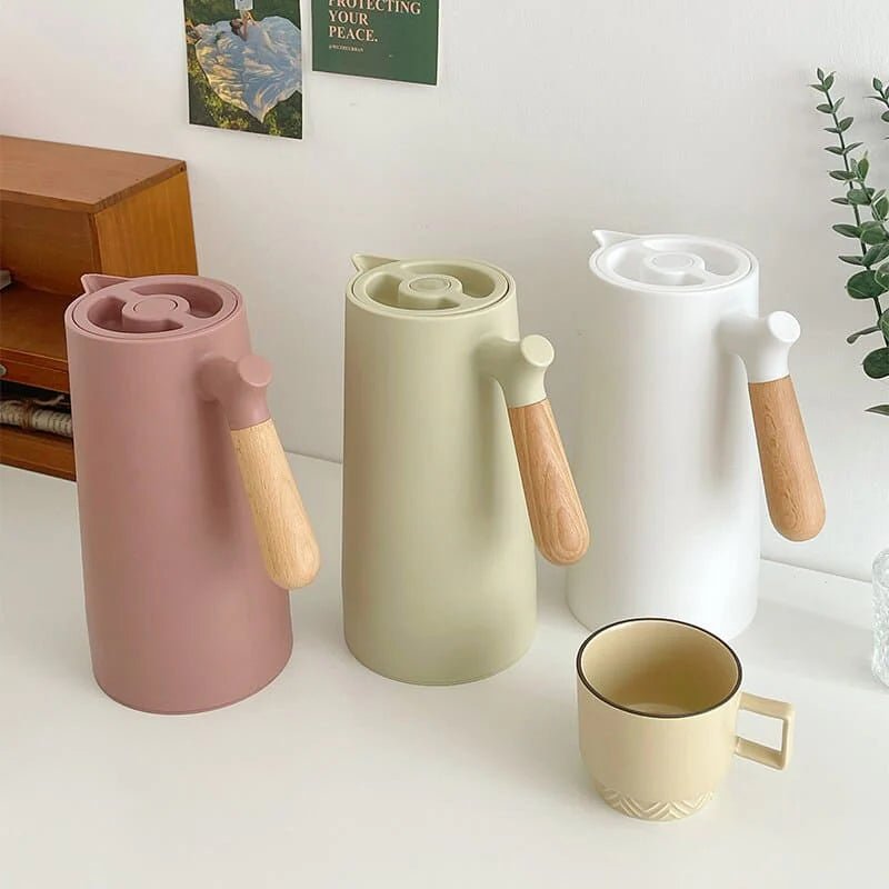 Carafă izotermă cu mânere – Conservare pe termen lung și design elegant 