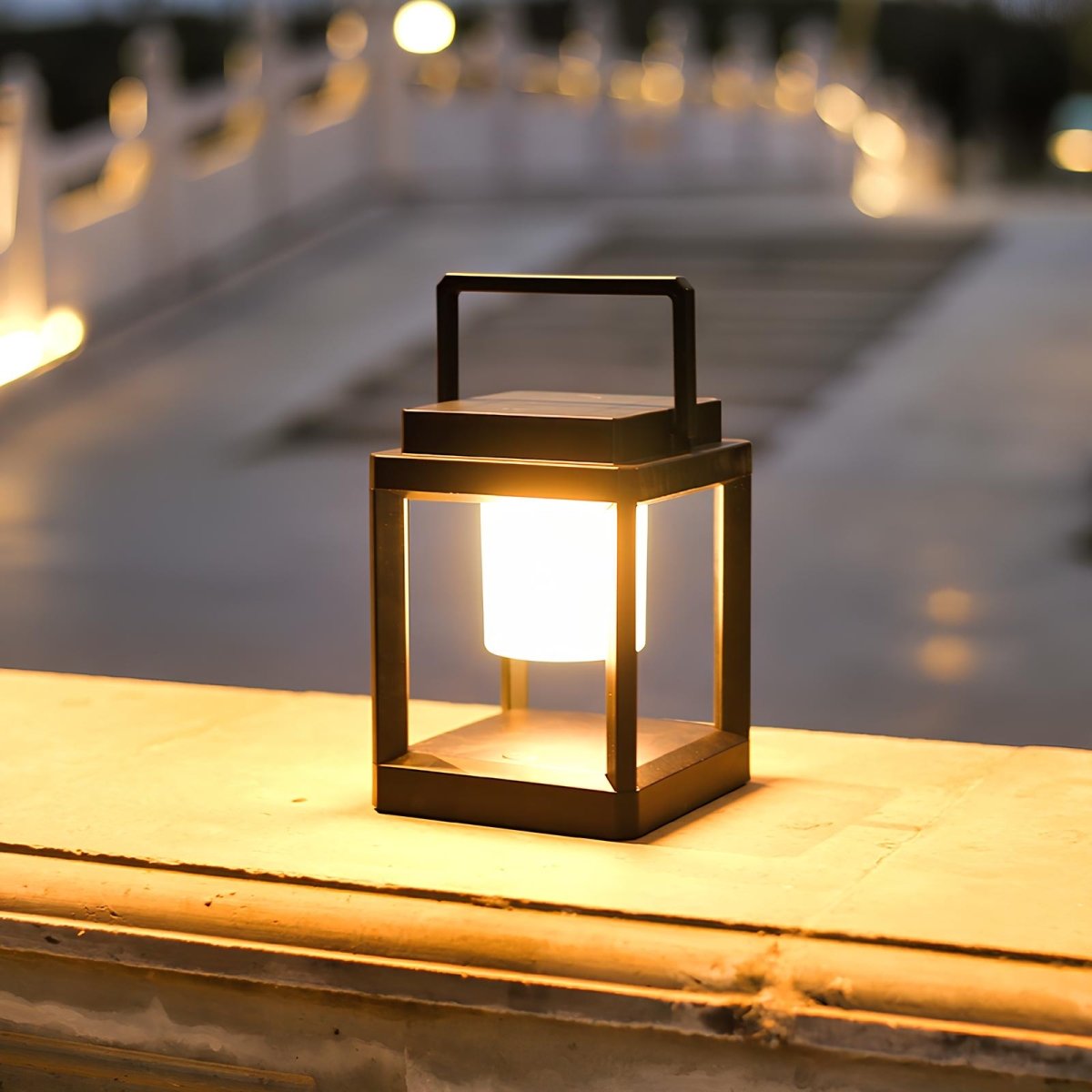 Modern Solar Lantern – Elegant and Durable Lighting 