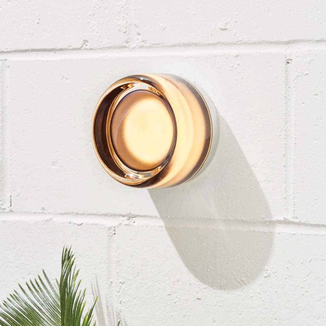 Elegant Vegglampe – Myk Relief Og Varme Atmosfære 