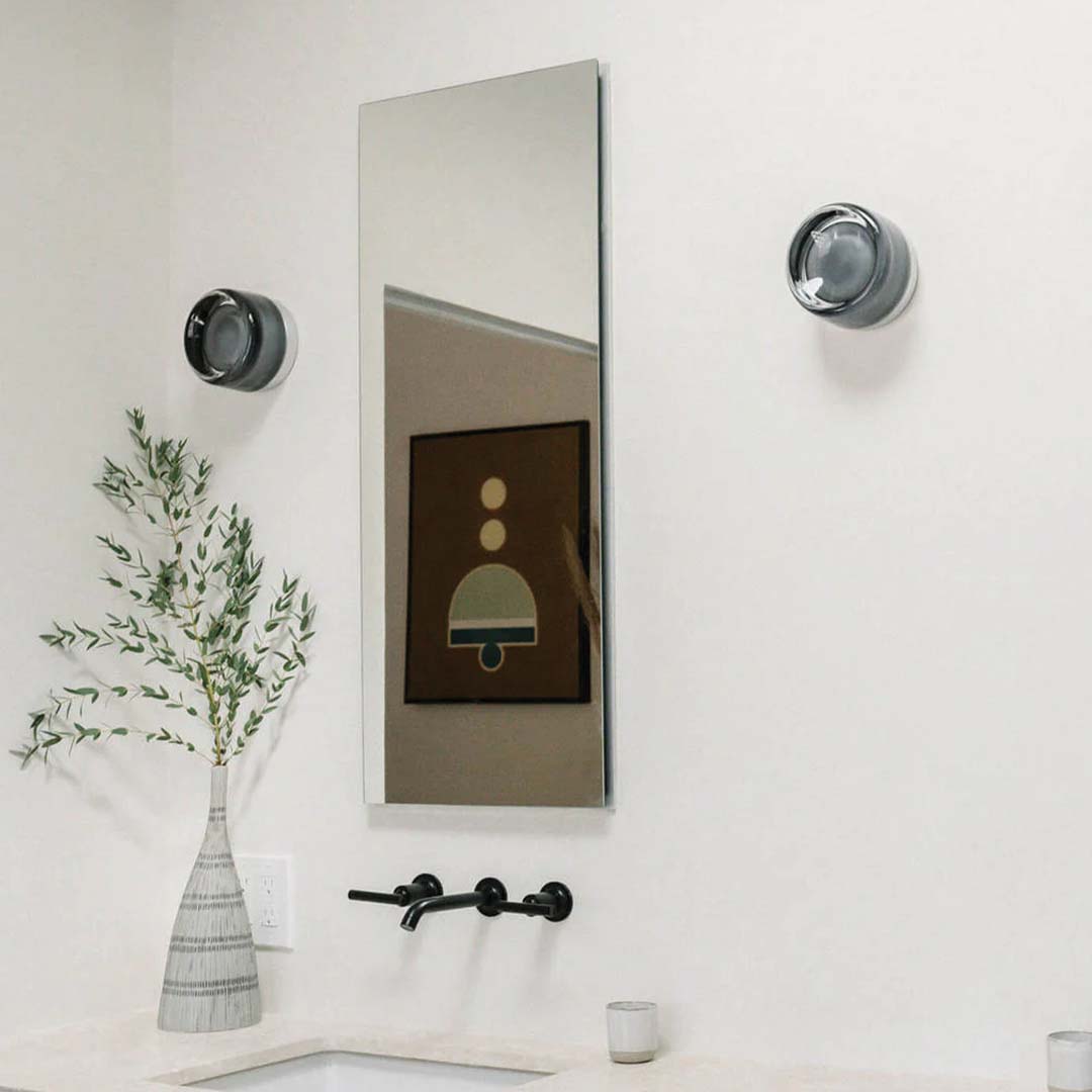 Elegant Vegglampe – Myk Relief Og Varme Atmosfære 