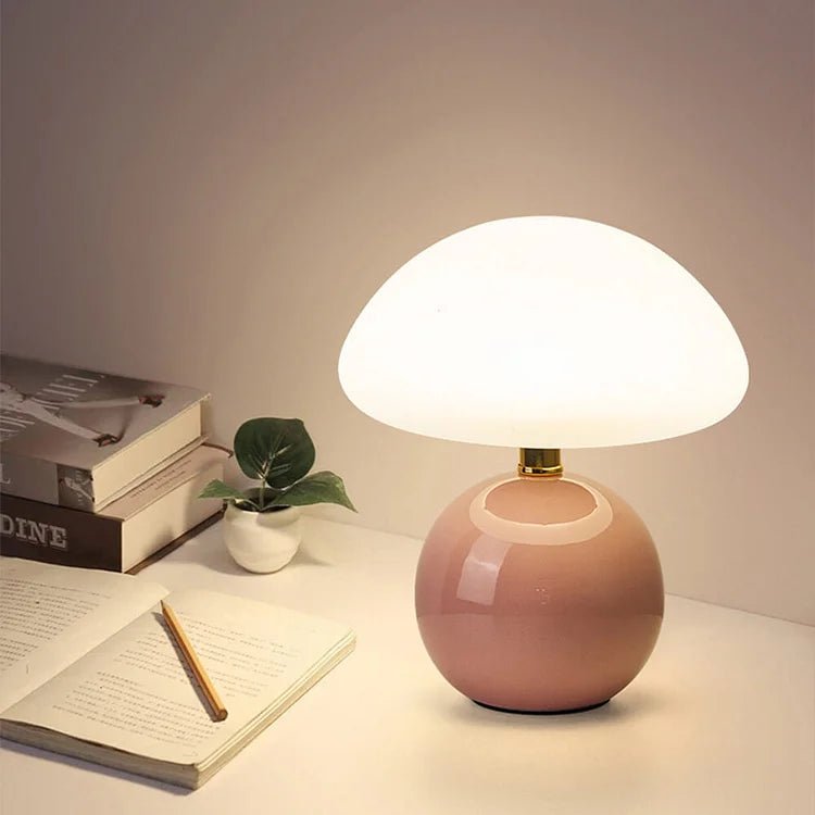Lampada da Tavolo a Forma di Fungo – Eleganza e Originalità 