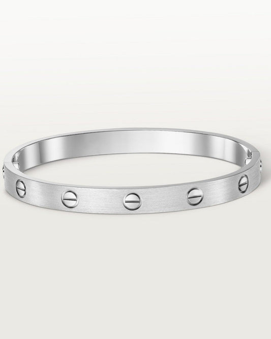 Bracelet Rigide – Finition Argentée Et Style Raffiné