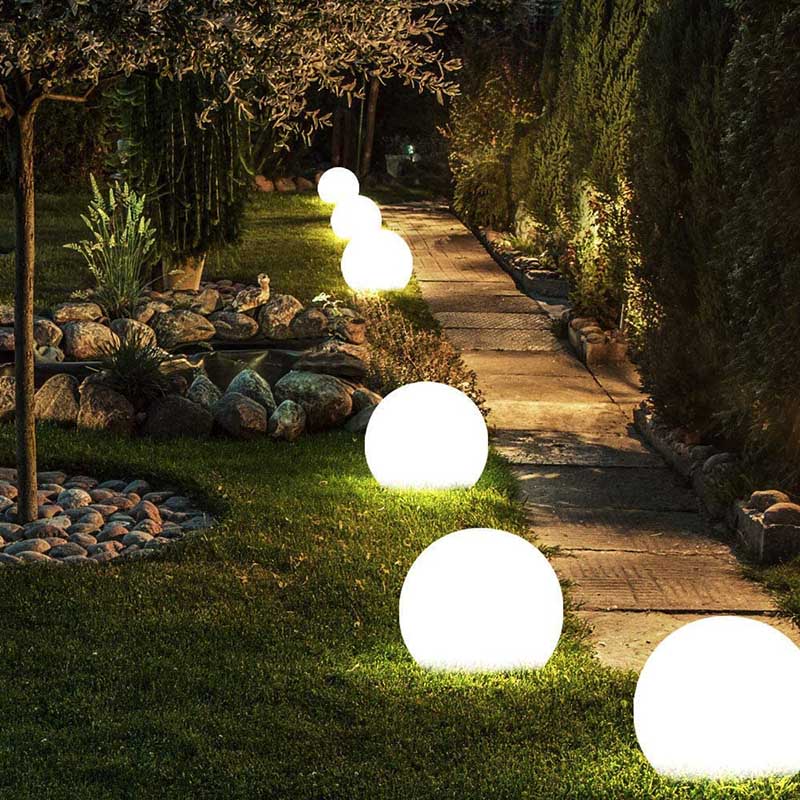 Lampka Sferyczna Zewnętrzna Bezprzewodowa – Mobilne i Eleganckie Oświetlenie 