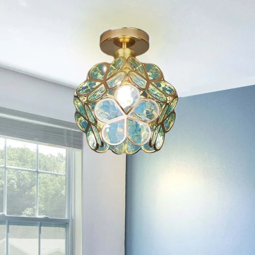 Taklampa i Form av Blomma – Delikat och Modern Design 