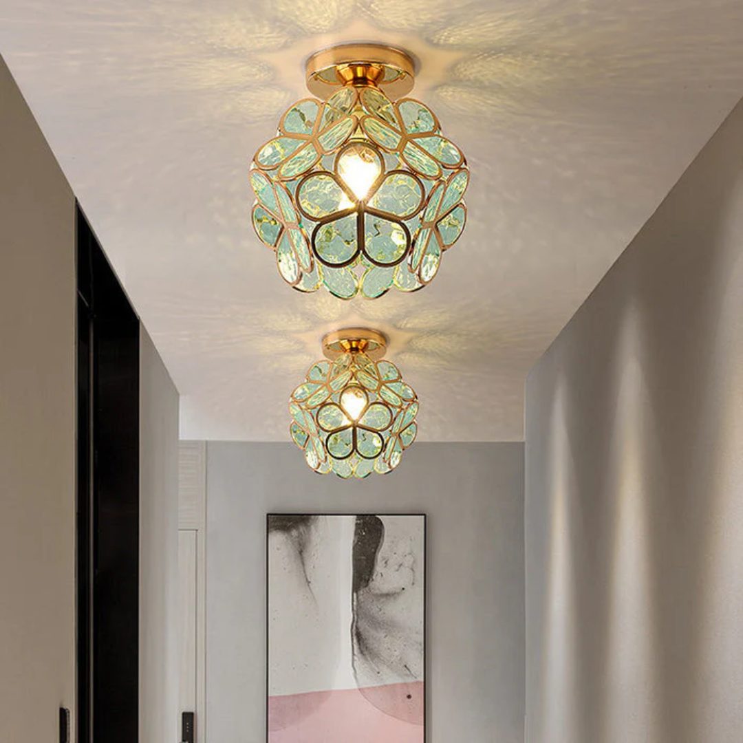 Taklampa i Form av Blomma – Delikat och Modern Design 