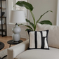 Almofada Decorativa com Padrão Zebra – Toque Selvagem e Elegante 