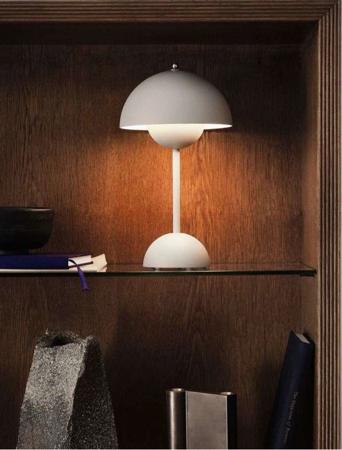 Bordlampe – Moderne design og bærbart lys 