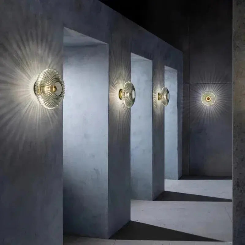 Applique da Parete Elegante – Atmosfera Luminosa e Sofisticata 