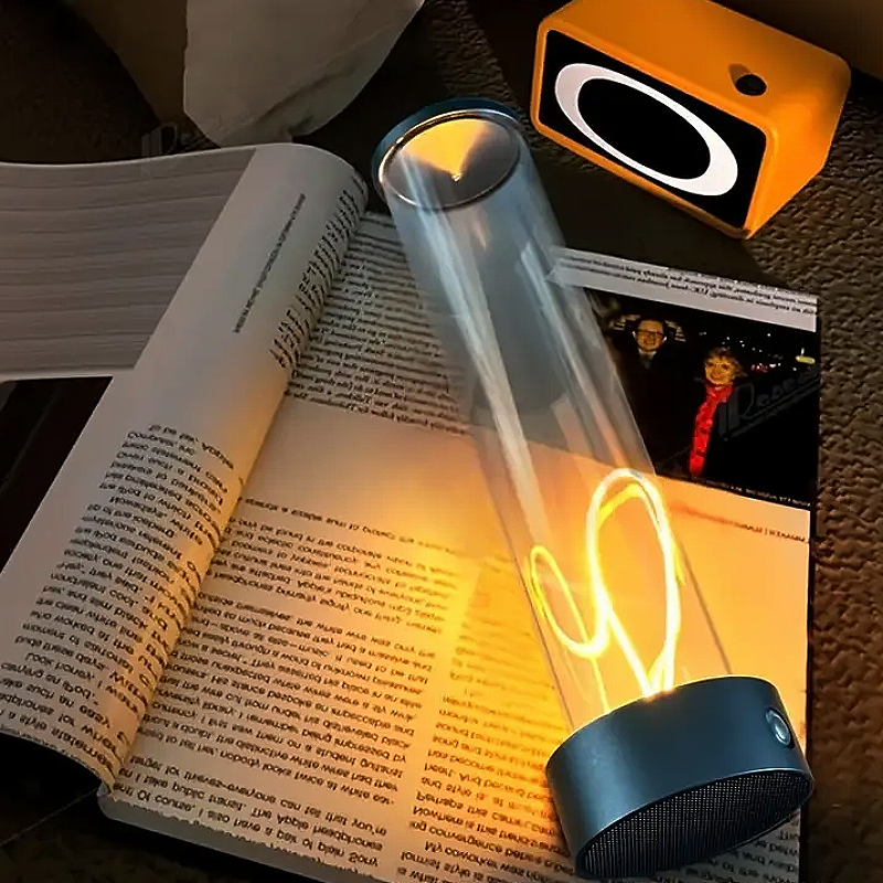 Lampă de birou LED - iluminat modern și elegant 