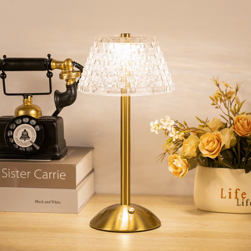 Lampă de birou fără fir – iluminat nomad și elegant 