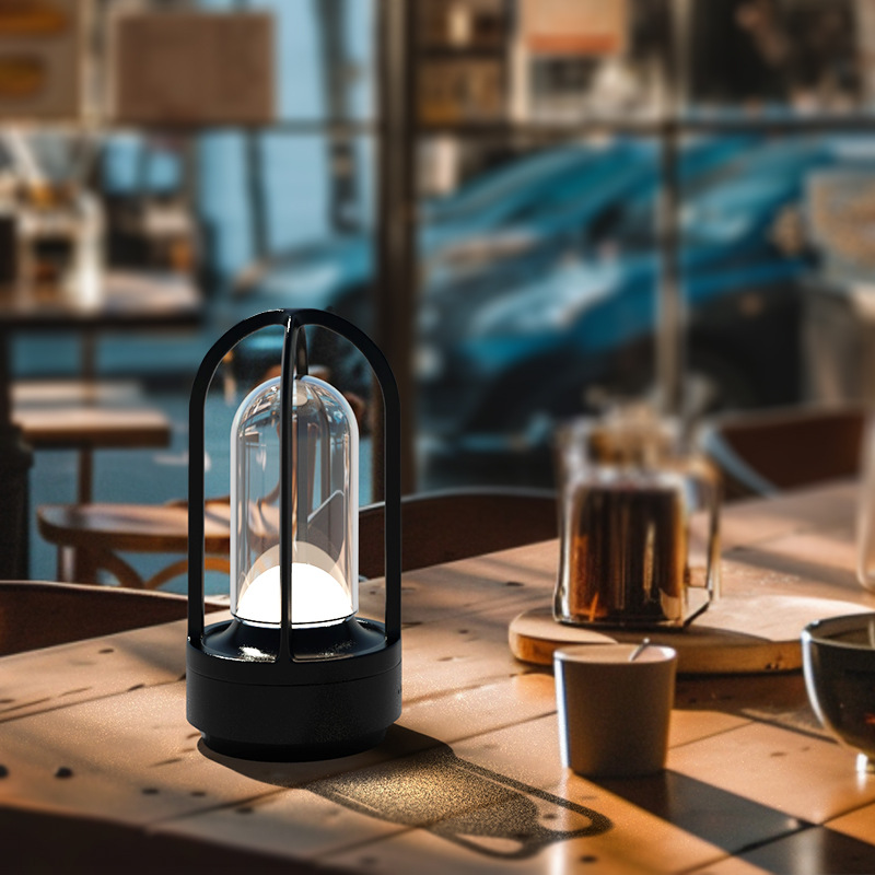 Lampada da Tavolo Senza Fili — Illuminazione Contemporanea 