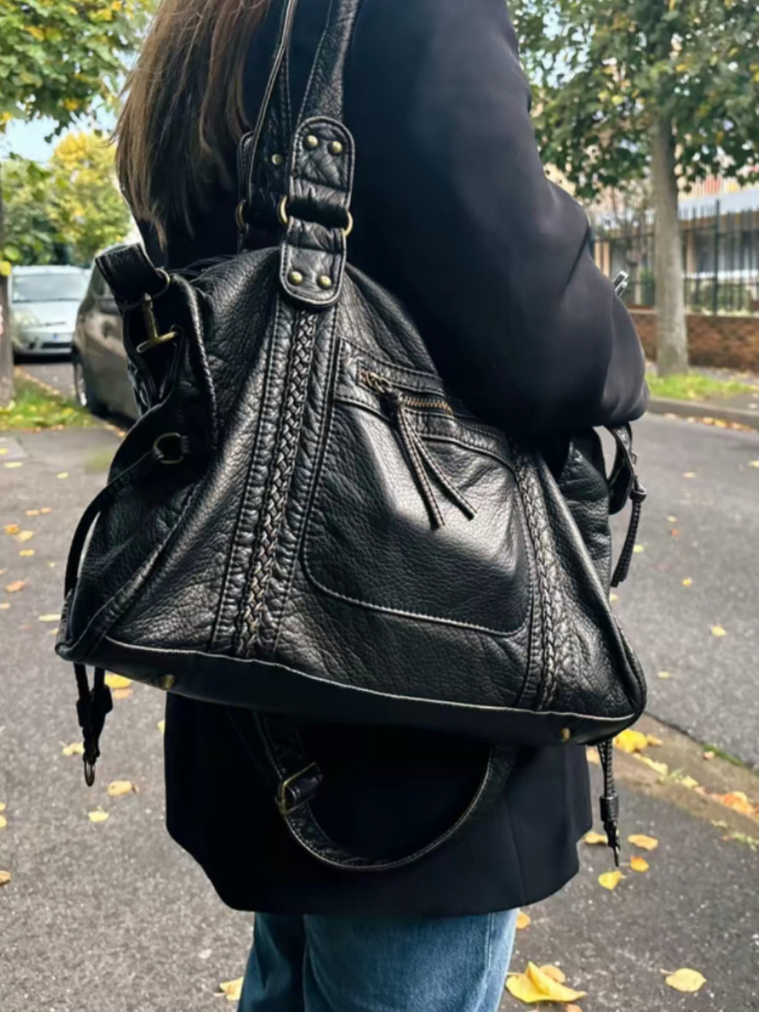 Elegant Axelväska – Chic och Praktisk Stil för Vardagen 