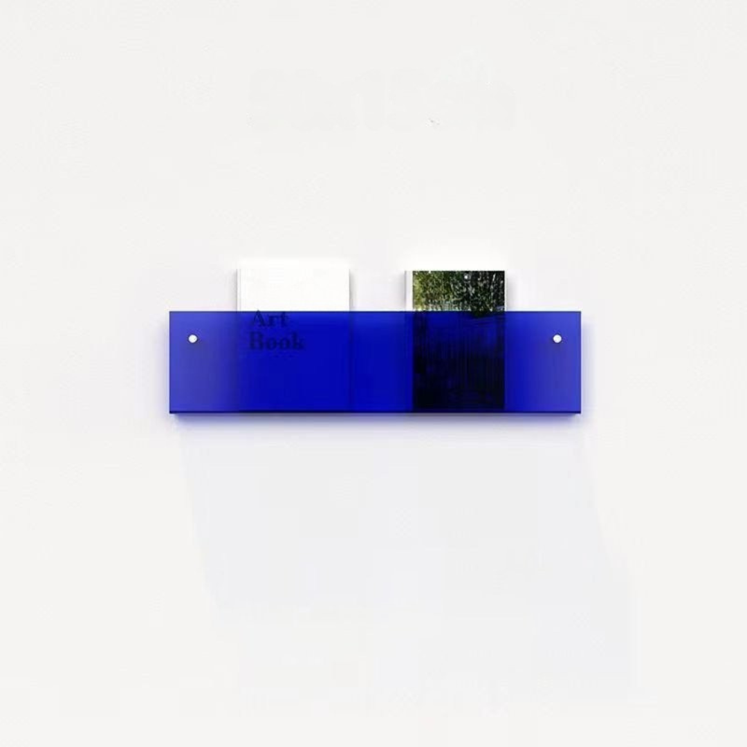 Vegghylle med magasinholder i klart design – Chic og moderne design 