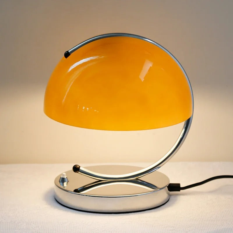 Lámpara de Mesa de Estilo Escandinavo en Vidrio – Elegancia y Modernidad 
