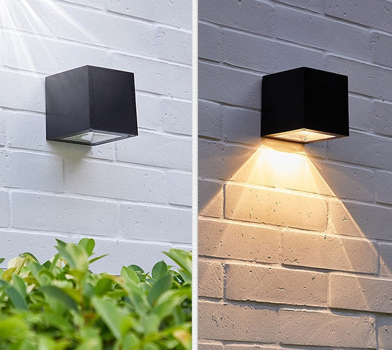Lampada da parete solare per esterni IP65 - Illuminazione durevole ed ecologica